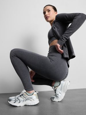 Leggings deportivos sin costuras con lavado ácido