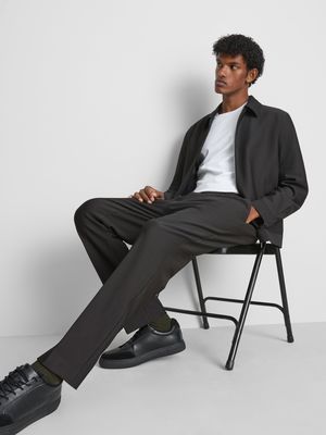 Pantalones de traje de corte recto plisados The Edit
