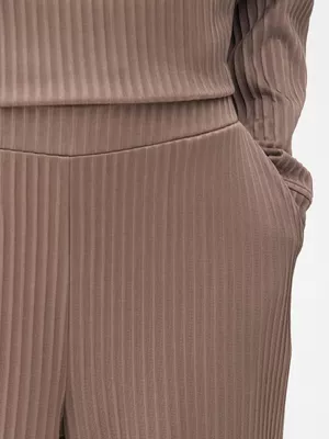 Pantalones anchos acanalados de The Edit