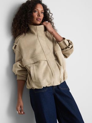 Chaqueta militar de antelina de Paula Echevarría