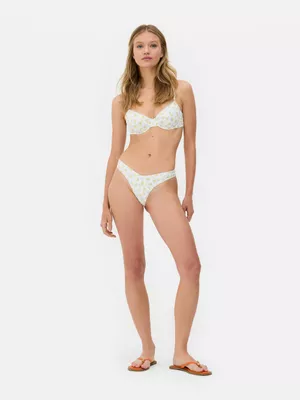 Braguitas de bikini con flores