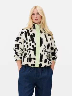 Forro polar de borreguito estampado con botones