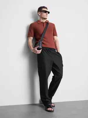 Pantalones cargo con cordón de ajuste