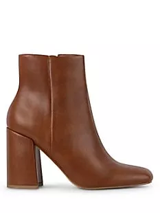 Wist1 Block-Heel Ankle Boots