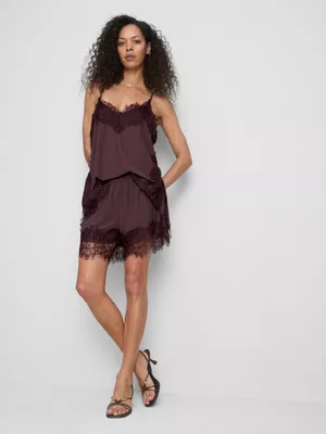 Pantalones cortos con encaje de Paula Echevarría