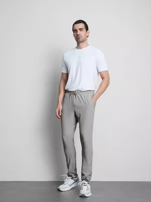 Joggers deportivos con cordón de ajuste