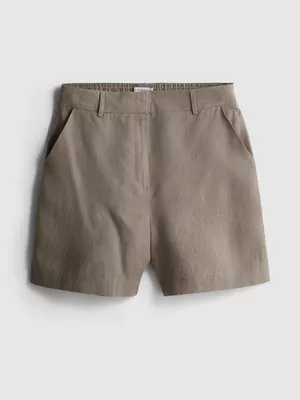 Pantalones cortos clásicos de lino de The Edit