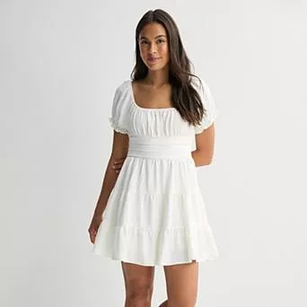 Juniors' Mary & Mo Puff Sleeve Airflow Dress