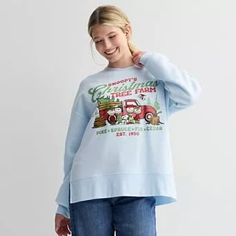 Women's Peanuts Snoopy's Tree Farm Graphic Pullover Sweatshirt