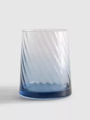 Vaso ancho con diseño estriado de remolino
