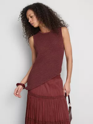 Camiseta de punto asimétrica de Paula Echevarría