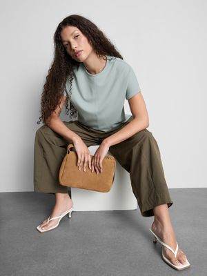 Camiseta con detalle de costura de The Edit