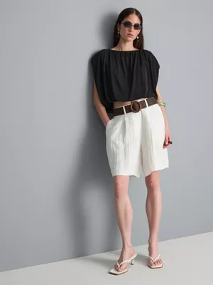 Bermudas texturizadas con cinturón