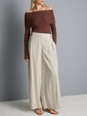 Pantalones plisados fruncidos de pernera ancha