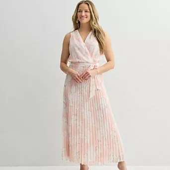 Women's Sandra Darren Surplice Pleated Skirt Maxi Dress