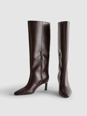 Botas altas de tacón con puntera puntiaguda