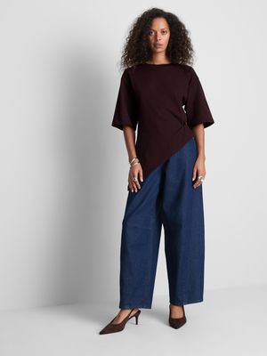 Camiseta asimétrica con nudo de Paula Echevarría