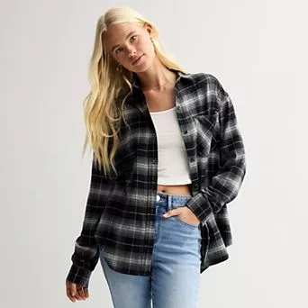 Juniors' SO® Boyfriend Button-Front Flannel Shirt