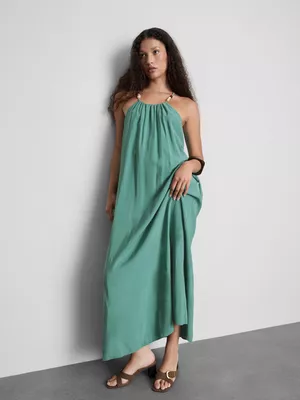 Vestido midi recto con tirantes con cuentas de The Edit