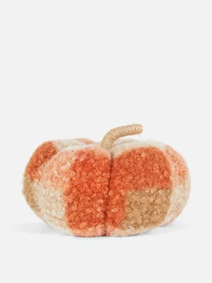 Cojín mediano a cuadros en forma de calabaza