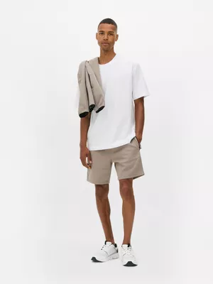 Pantalones cortos deportivos con cordón de ajuste