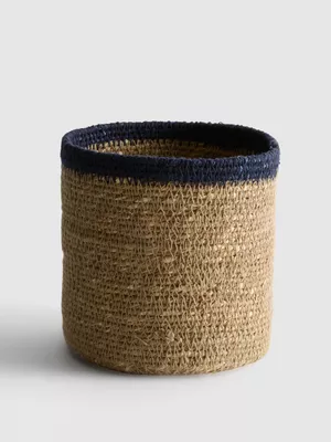 Cesta trenzada de almacenamiento