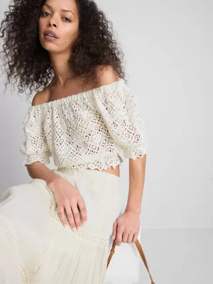 Top de crochet bardot de Paula Echevarría