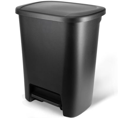 Hefty Kitchen Trash Can, 20.1 Gallon Plastic Step Garbage Bin with Foot Pedal Lid, Black