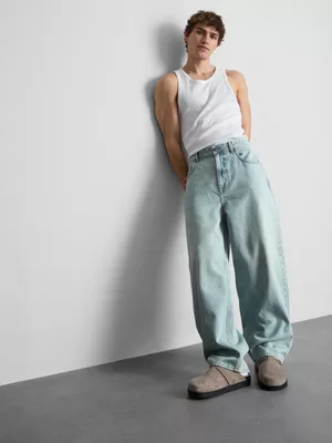 Vaqueros tipo bombacho de tiro medio