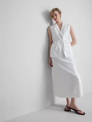 Chaleco de lino con lazada de The Edit