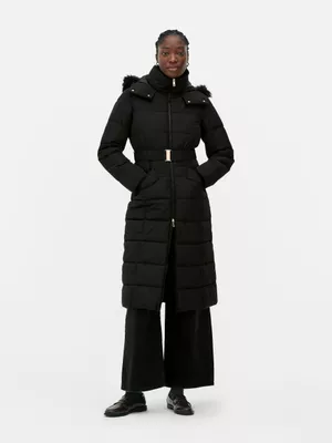 Chaqueta acolchada larga con cinturón