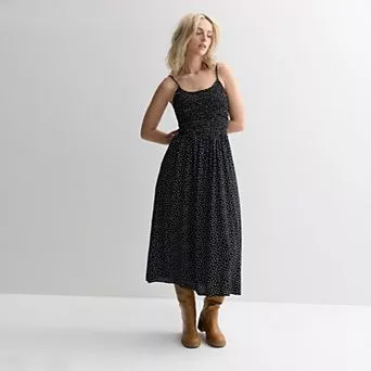 Juniors' SO® Smocked Midi Dress