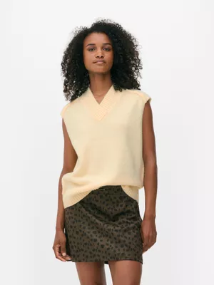 Camiseta de punto sin mangas con cuello de pico