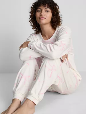 Pijama suave con lazo