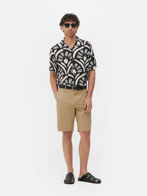 Pantalones cortos chinos con botones