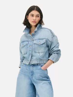 Chaqueta vaquera corta