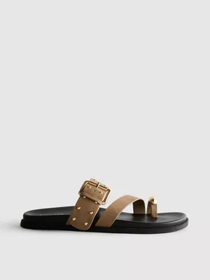 Sandalias con plantilla y tachuelas Paula Echevarría