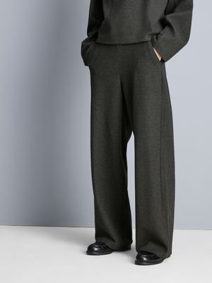 Pantalones rectos cómodos
