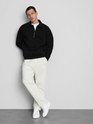 Sudadera con cremallera corta de The Edit