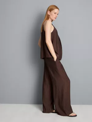 Pantalones anchos contextura y cordón de ajuste