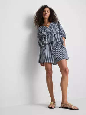 Pantalones cortos a rayas de Paula Echevarría