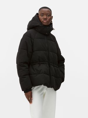 Chaqueta acolchada con cintura ceñida