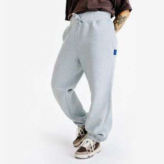 DECATHLON Pantaloni donna ELEMENTALS flare felpati grigio melange