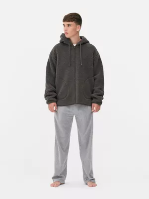 Sudadera de borreguito con capucha y cremallera