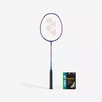 YONEX