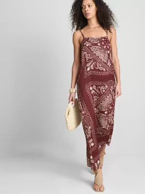 Vestido con estampado de cachemira Paula Echevarría