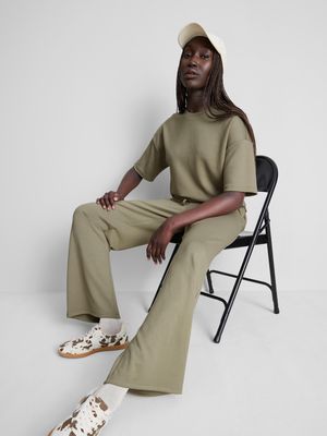 Pantalones de chándal anchos con cordón de ajuste
