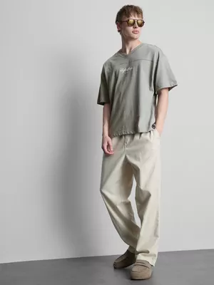 Camiseta con cuello de pico de Ibiza