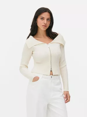 Cárdigan de punto de ochos con escote bardot