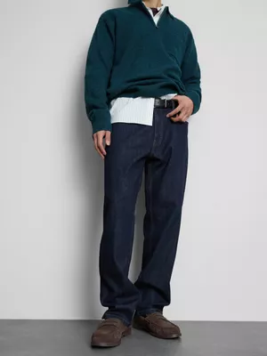 Vaqueros de pernera recta y talle medio